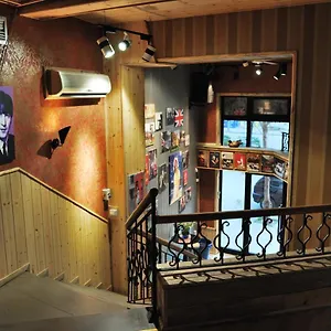  Hotel London